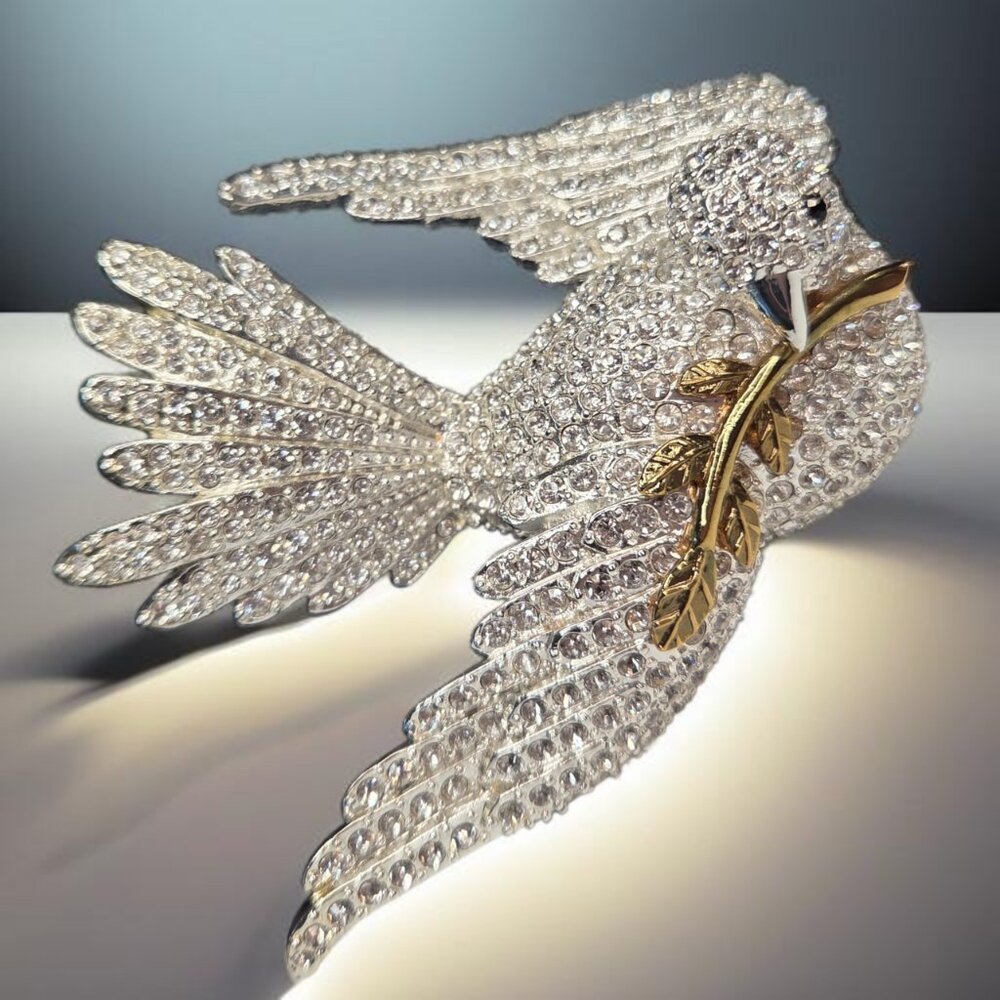 JOAN RIVERS Vintage Dove of Peace Olive Branch Pave Crystal Brooch - Picture 2 of 4